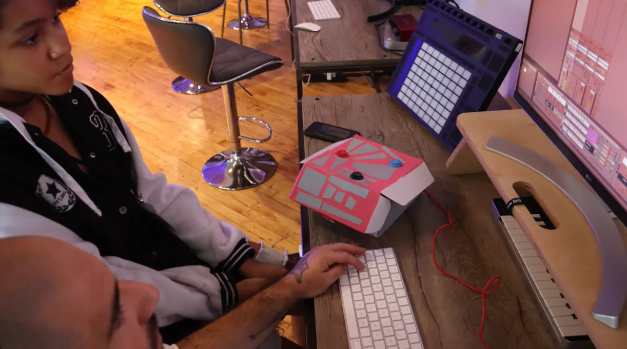 Hydra Patch by Evie – vibrant glitch art with cyan, magenta and yellow vertical distortions